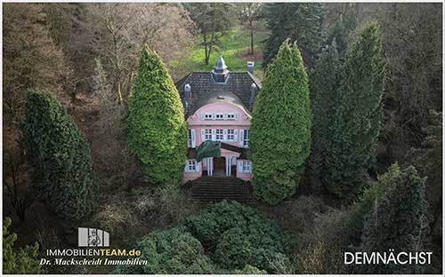 romantisches Herrenhaus am rechten Niederrhein zu verkaufen