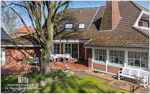 Landhaus im Friesenstil in Hünxe am Niederrhein zu verkaufen