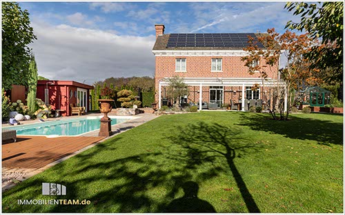 Exklusives und modernes Haus im belgischen Landhausstil in Langenfeld