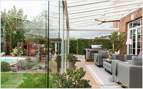 Exklusives und modernes Haus im belgischen Landhausstil in Langenfeld