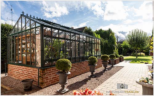 Exklusives und modernes Haus im belgischen Landhausstil in Langenfeld