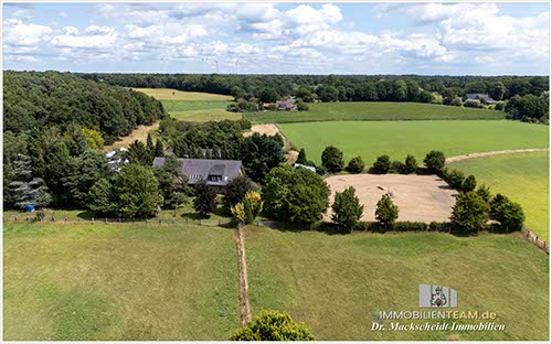Reitanlage am Niederrhein nähe Ruhrgebiet