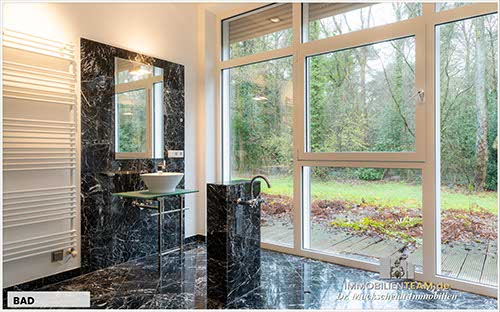 Schule auf dem Land als Wohnhaus mit viel Raum kaufen