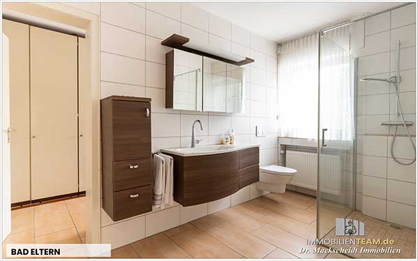 Balkon in Südlage über die Gartenseite
